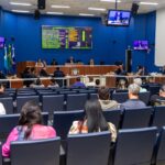 Câmara de Três Lagoas aprova projeto de habitação social e homenageia personalidades em sessão