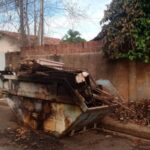 VANDALISMO – Caçamba do Mutirão da Limpeza tem seu conteúdo incendiado no bairro Vila Piloto