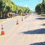 Após recapeamento, Departamento Municipal de Trânsito realiza pintura de sinalização viária na Avenida Rafael de Haro