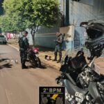 Manobra perigosa termina em prisão: motociclista sem CNH é detido pelo GETAM