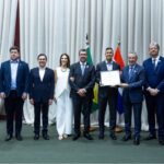 Paulo Corrêa participa de encontro de líderes mundiais da COP15 e homenageia presidente do Paraguai