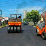 Em cerca de uma semana, Prefeitura executa quase 1,3 km de recapeamento em vias importantes