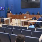 Prefeito sanciona lei que cria vaga e reajusta padrão salarial de coordenador da Escola do Legislativo