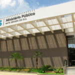 Às vésperas de corte de “penduricalhos”, promotor de 75 anos se aposenta com salário de R$ 223 mil em MS