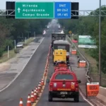 Show do Guns N’ Roses em Campo Grande leva PRF a restringir tráfego de bitrem na BR-262 nesta quinta (9)