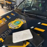 PRF apreende 3 quilos de cocaína em ônibus na BR-158, em Paranaíba (MS)