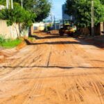 Obra de pavimentação e drenagem avança nos bairros Itamaraty, Nossa Senhora de Fátima e Eunice em Três Lagoas