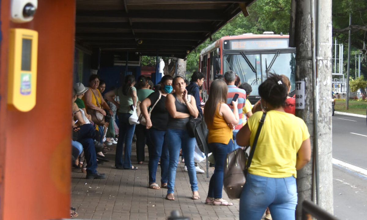 02-1222-0021-onibus-go