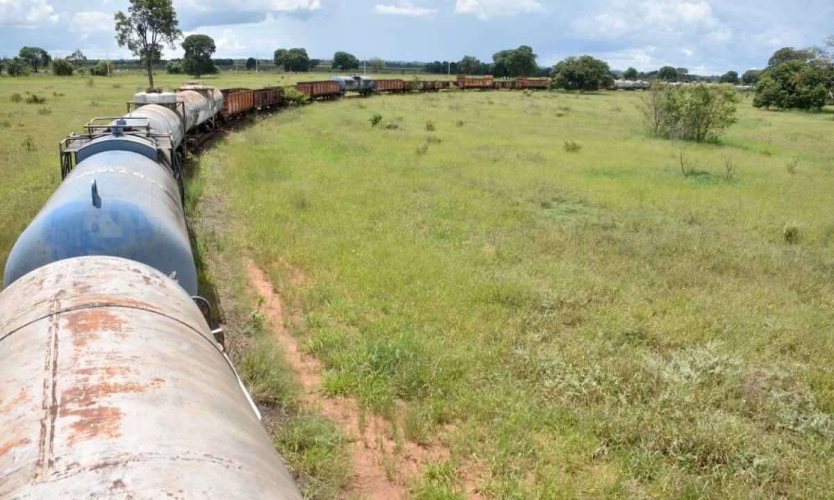 03-0323-0049-porto-seco-mv