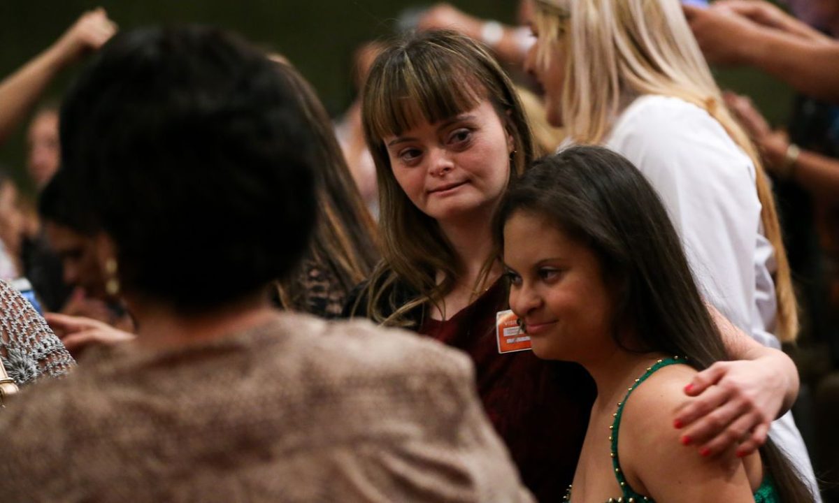 Brasília - Crianças e adultos com síndrome de Down participam de evento no Senado. (Marcelo Camargo/Agência Brasil)