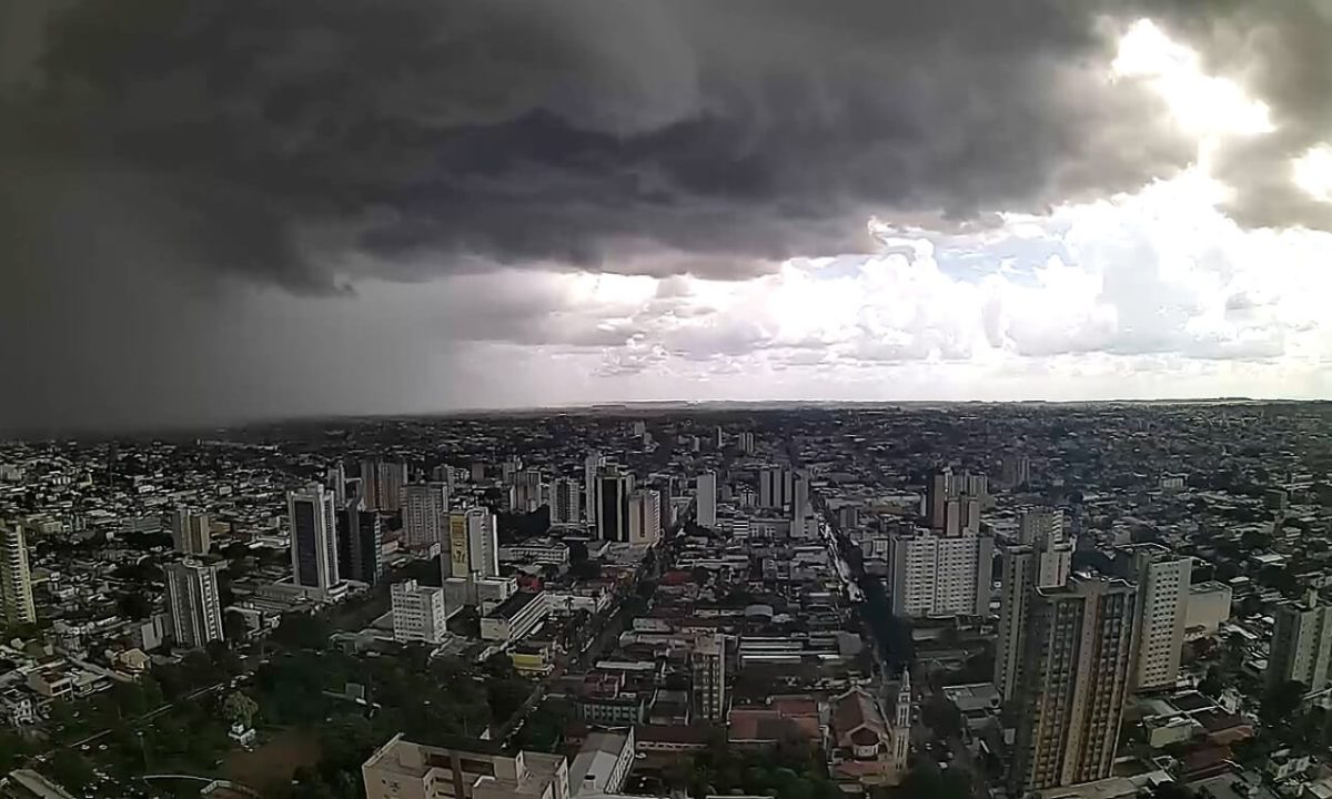 1680290455-01 chuva-intensa-temporal-clima-previsao-campo-grande-mato-grosso-ventania-31-03-23
