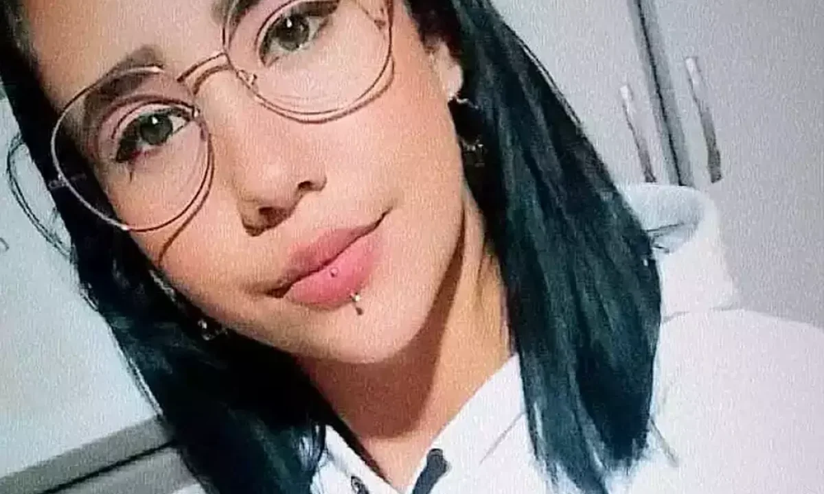 16FC3BED-0A6B-4E7F-8833-26D434766CDE