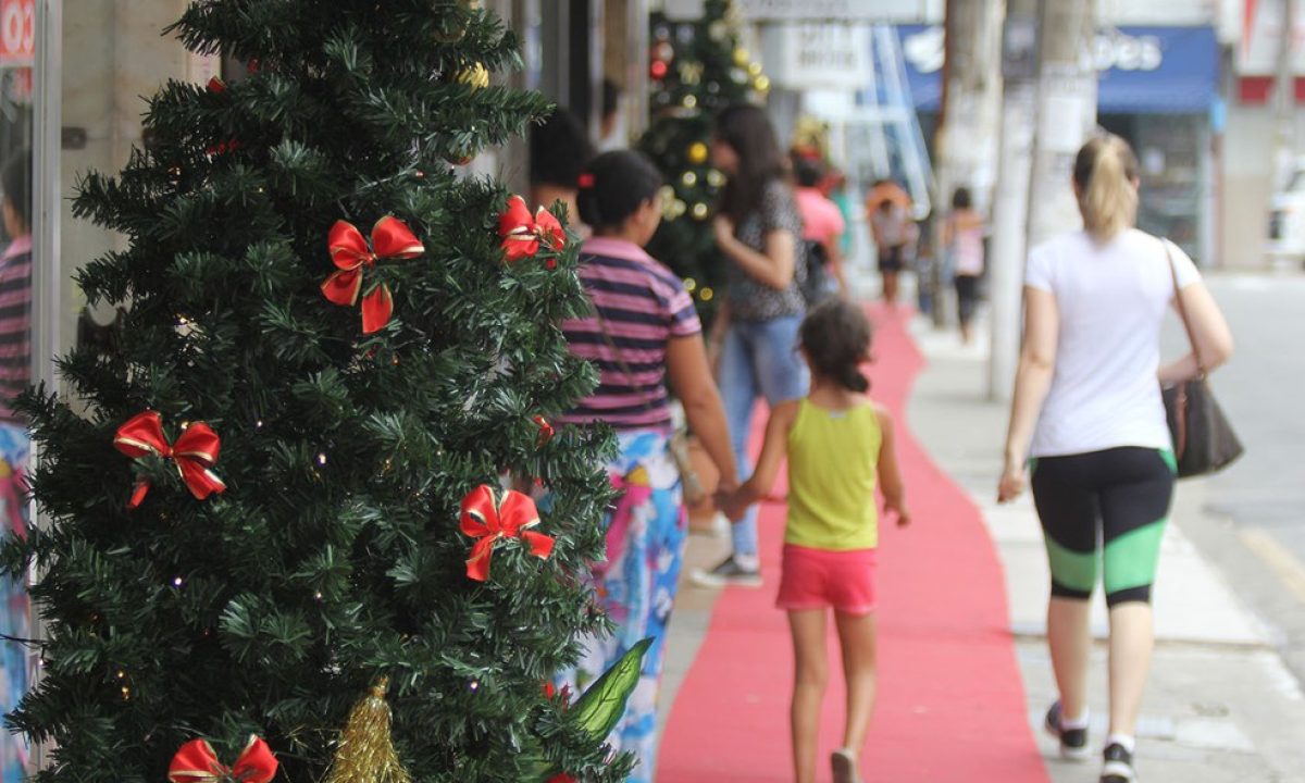 20161209_compras_de_natal_no_calcadao_014_-_foto_bruno_campos-2