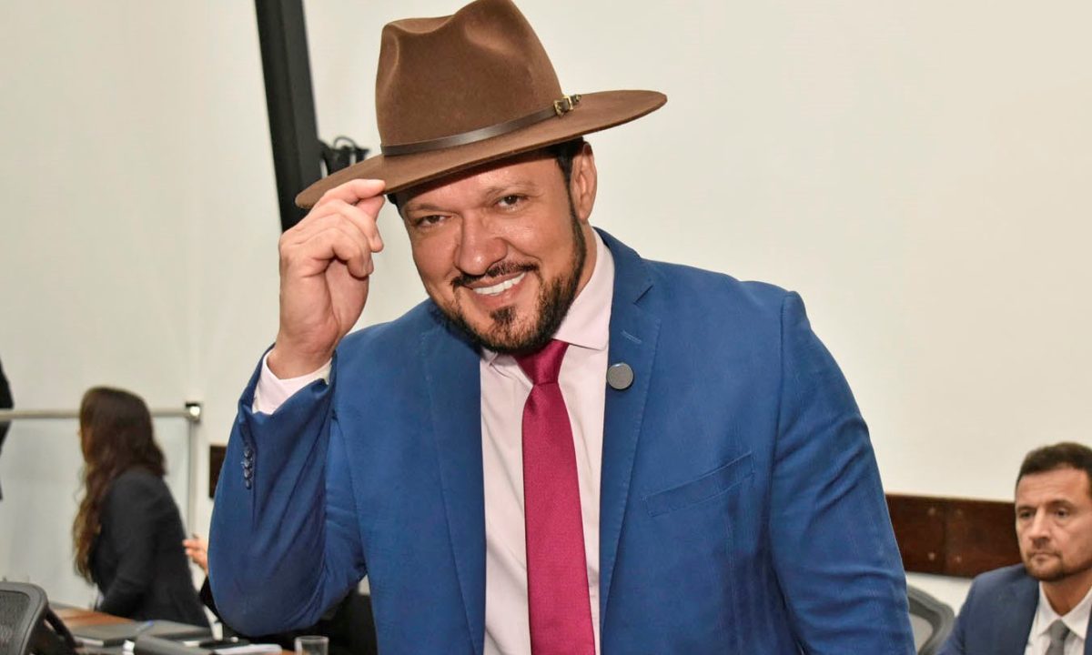 2025_06_17_12_14_58_d11efabc-328a-499e-8231-271cbce5e297