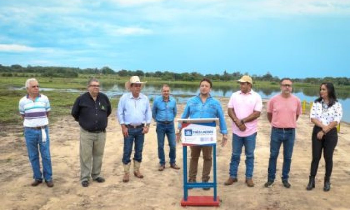 23ED853D-6BB7-4C8A-AD0B-421CEED99632