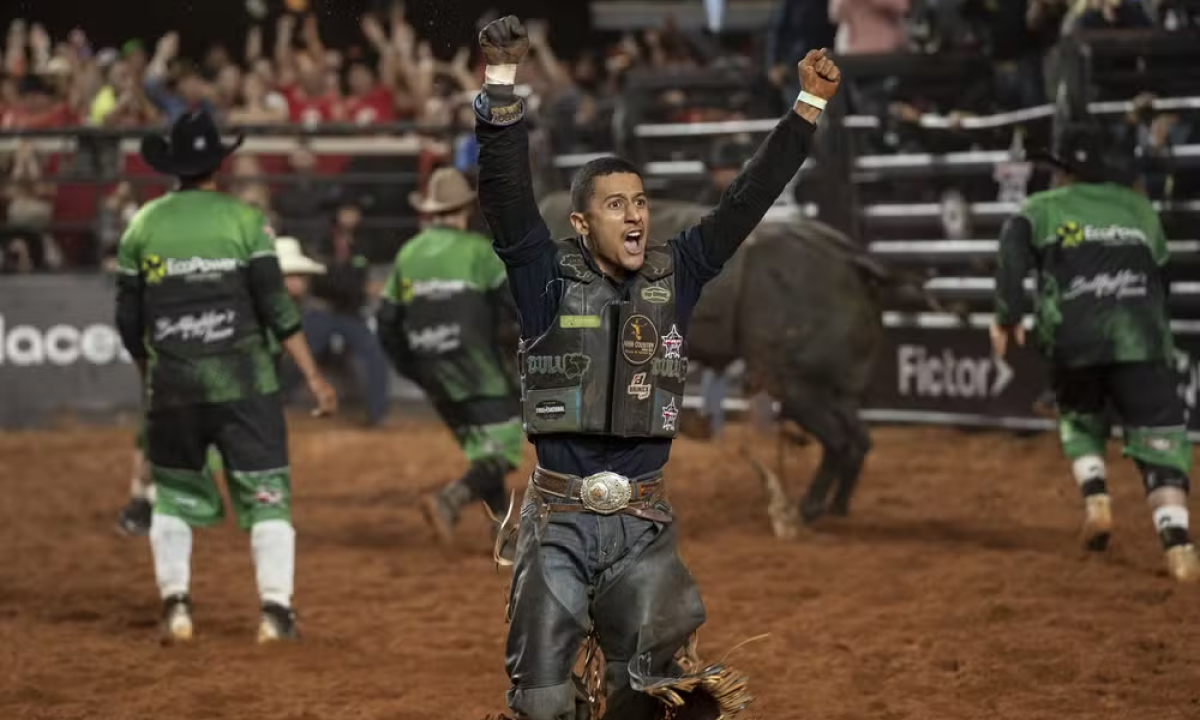 24e76db9-8f42-4b16-9382-de930bc6dd2c