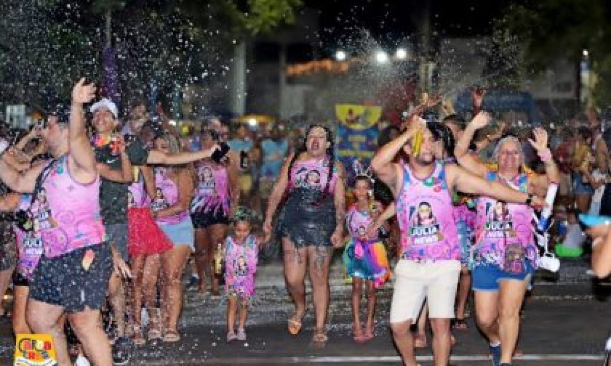 3-NOITE-CARNATRES-2025-ELIAS-93-scaled-420x280_c