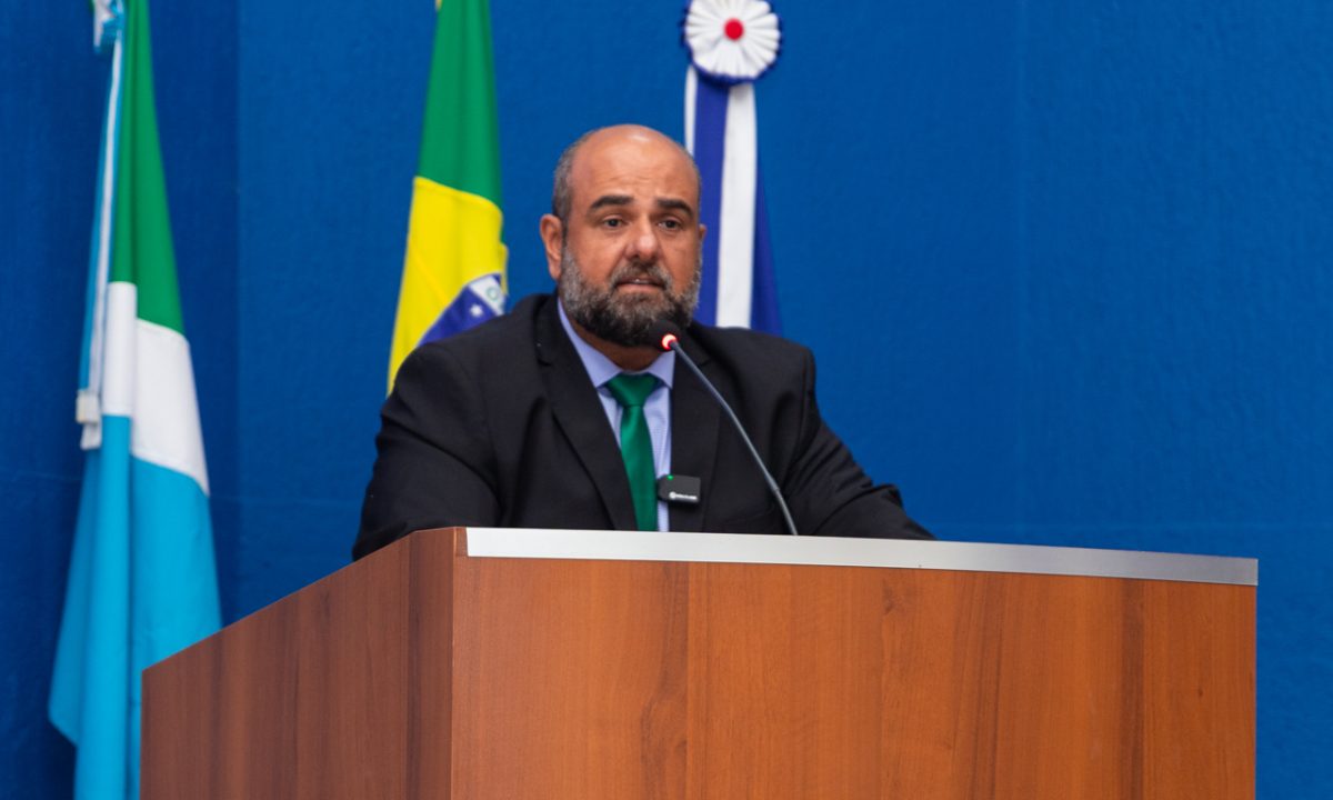 68236efea2f82c29584e8010_jurado