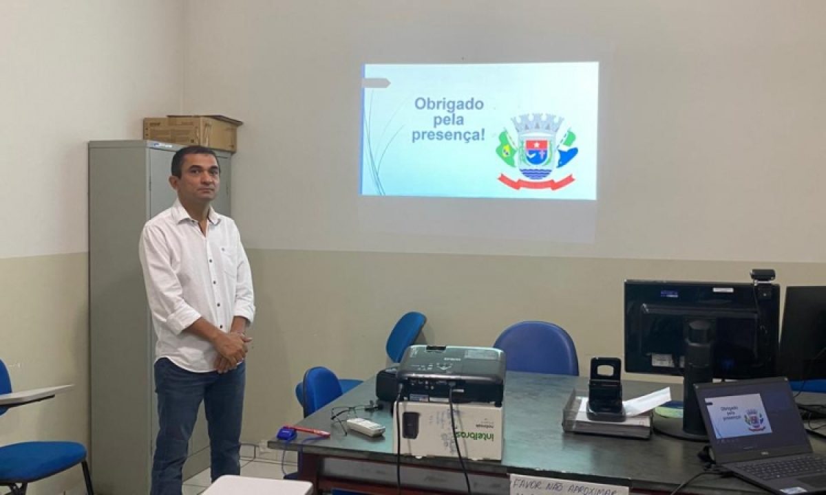 77a674a99d9dcd439545d7d4a17a4778