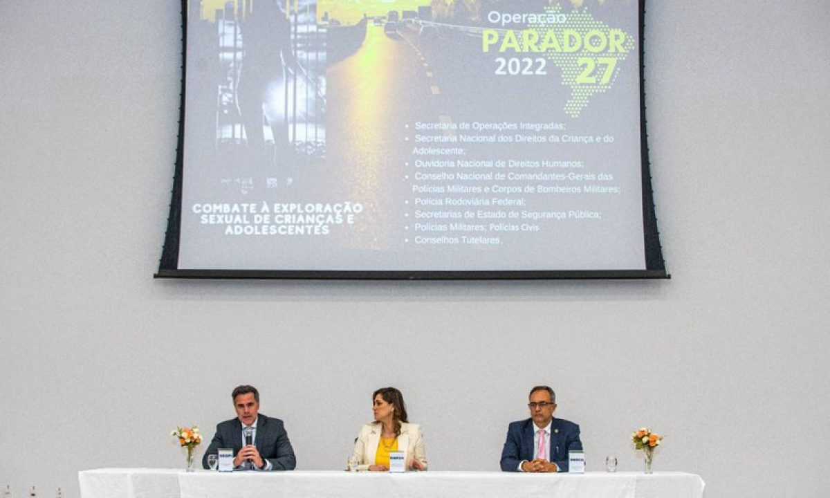 8aa77f76-65b2-44e0-a736-643a7d97a01e