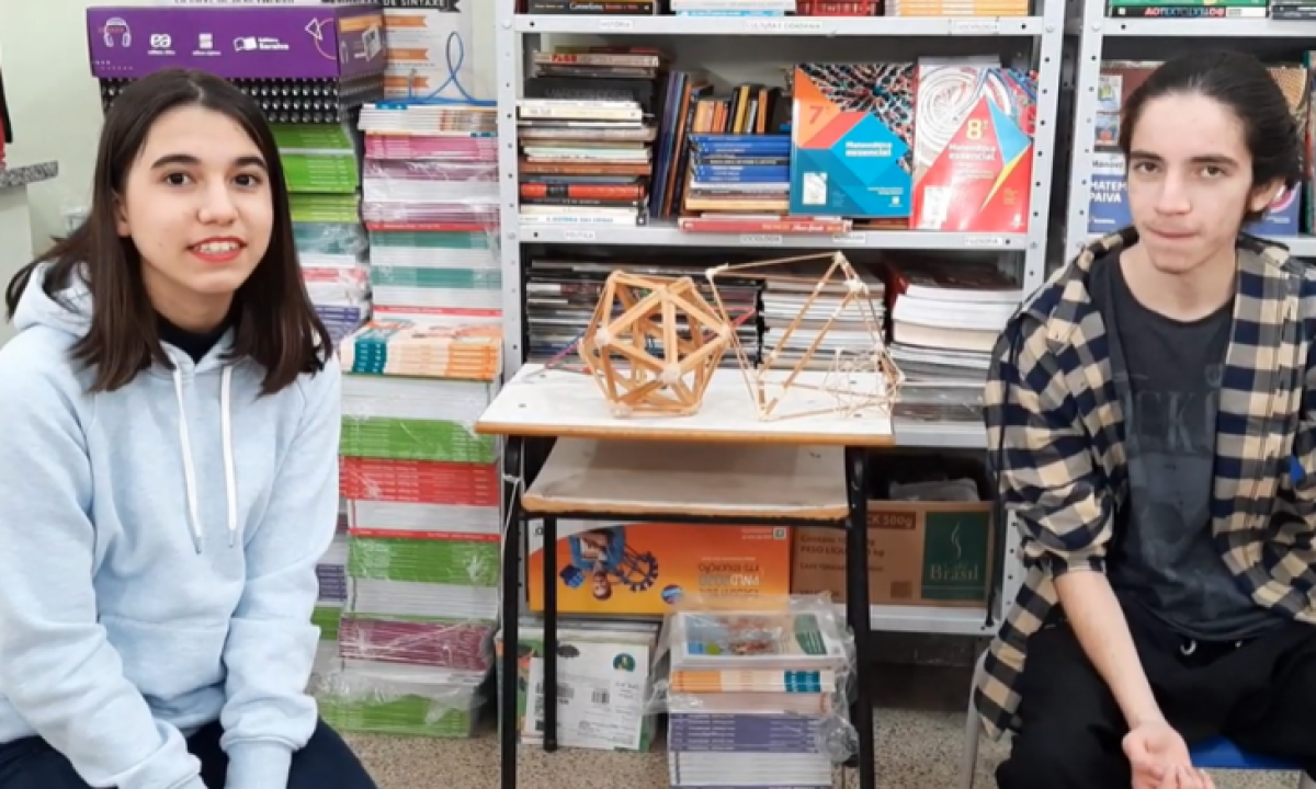 98923398-C83C-4012-A54A-28E37B021379