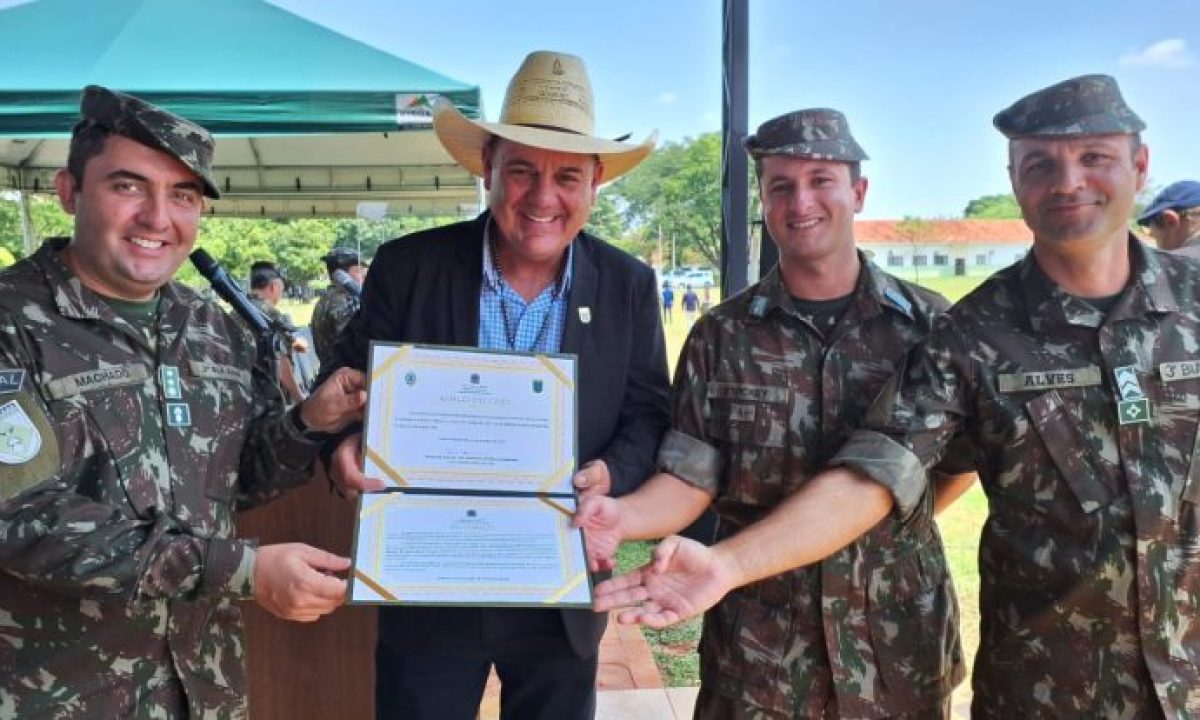 Angelo-Guerreiro-recebe-honraria-Amigo-do-CMO-7-scaled