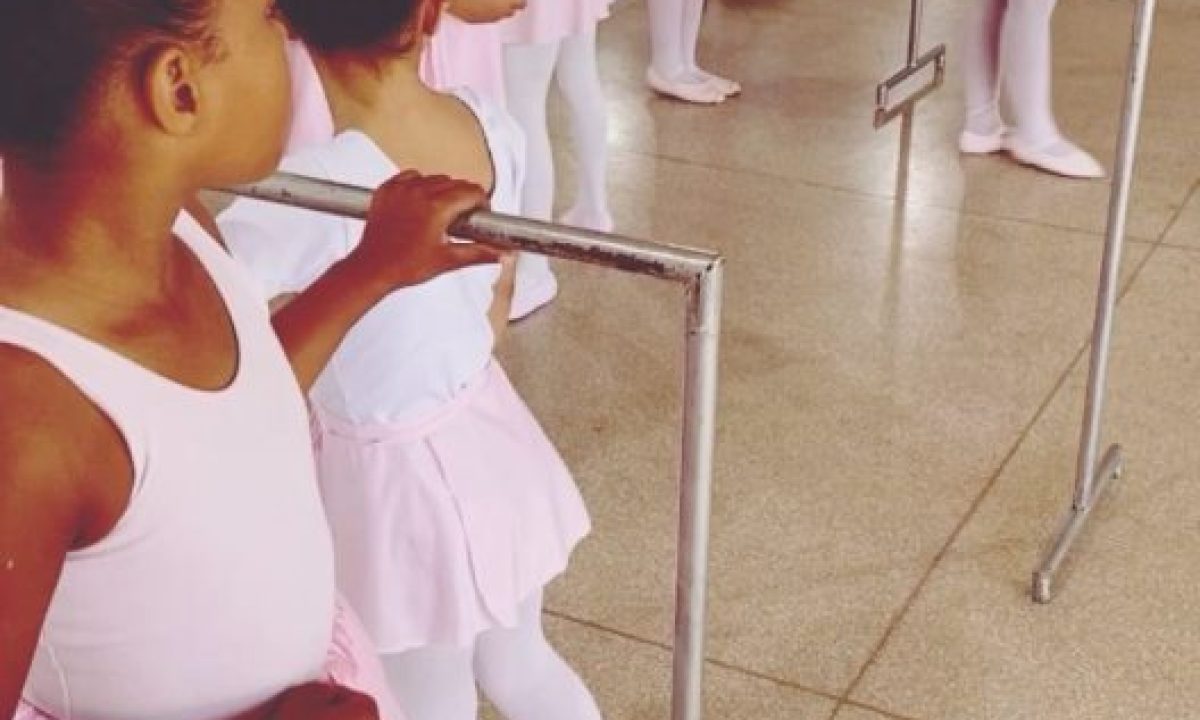 Aulas-de-Dancas-Diretoria-de-Cultura-6-scaled