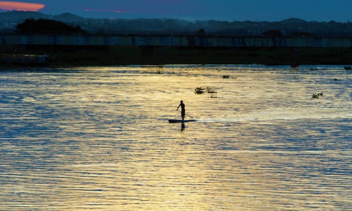 B8E757CB-F48E-482C-BFF9-C4053DB4FE7B