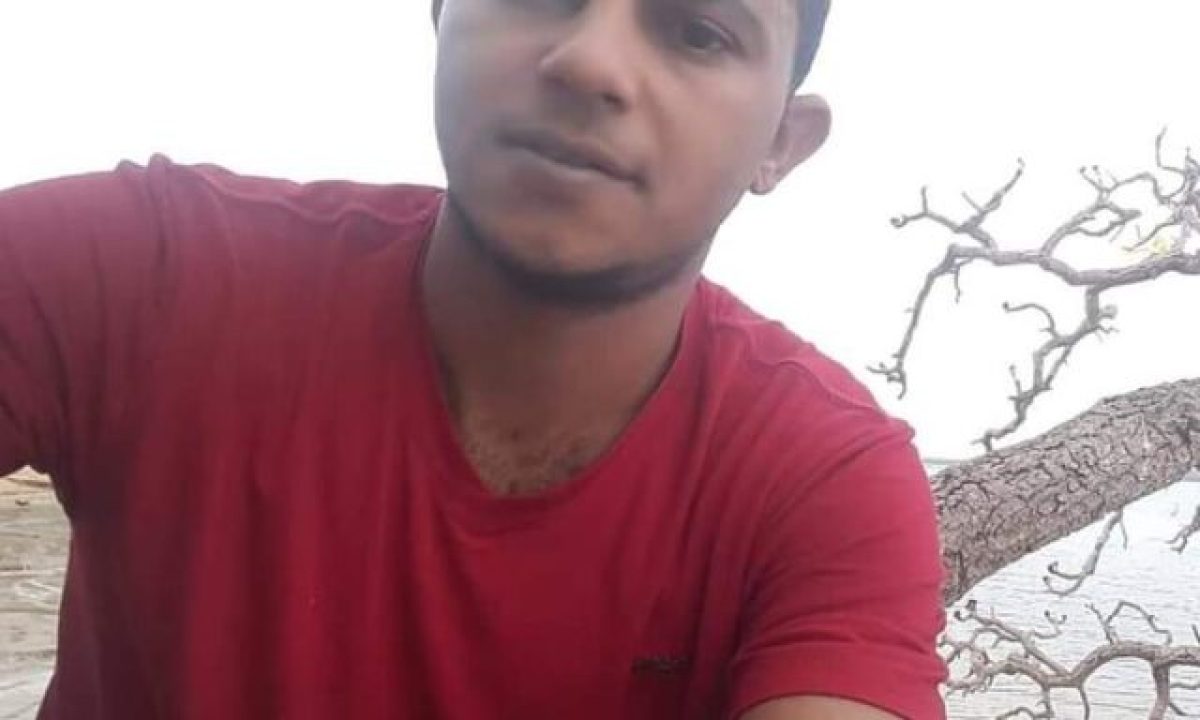 BACF3475-C761-4704-BE14-6CDDB1F4C399