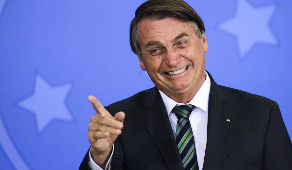 Bolsonaro-sorrindo