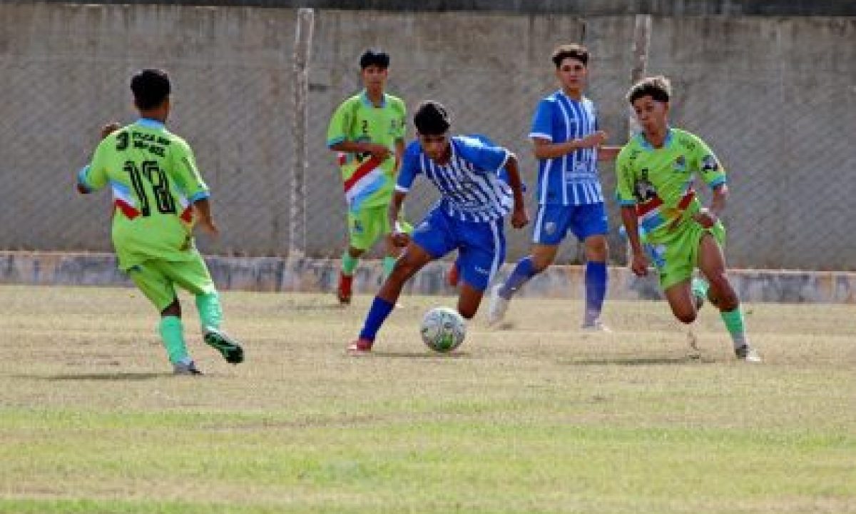 CAMPEONATO-FUTEBOL-DE-BASE-SUB-15-10-03-6-scaled-420x280_c