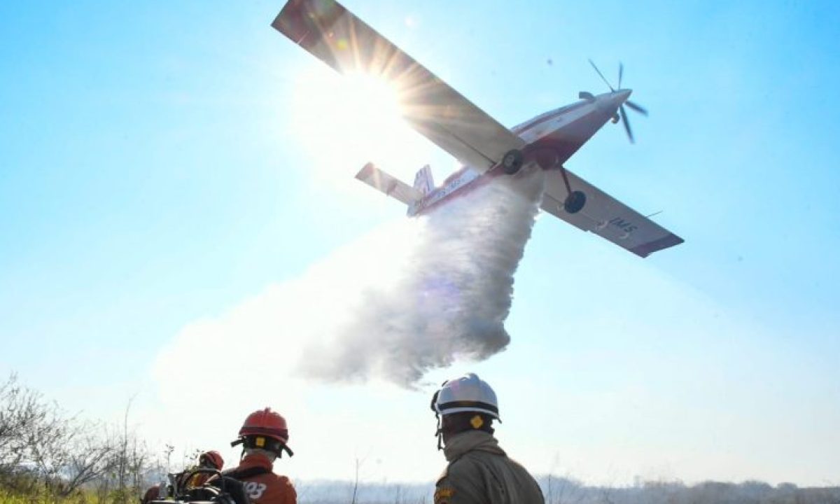 Combate-aereo-Pantanal-Foto-Bruno-Rezende-11-1-730x480