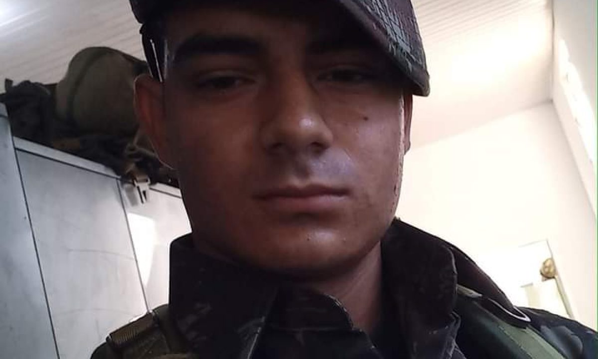 DA9EA63A-7067-4F6E-A3D2-4E423E432240