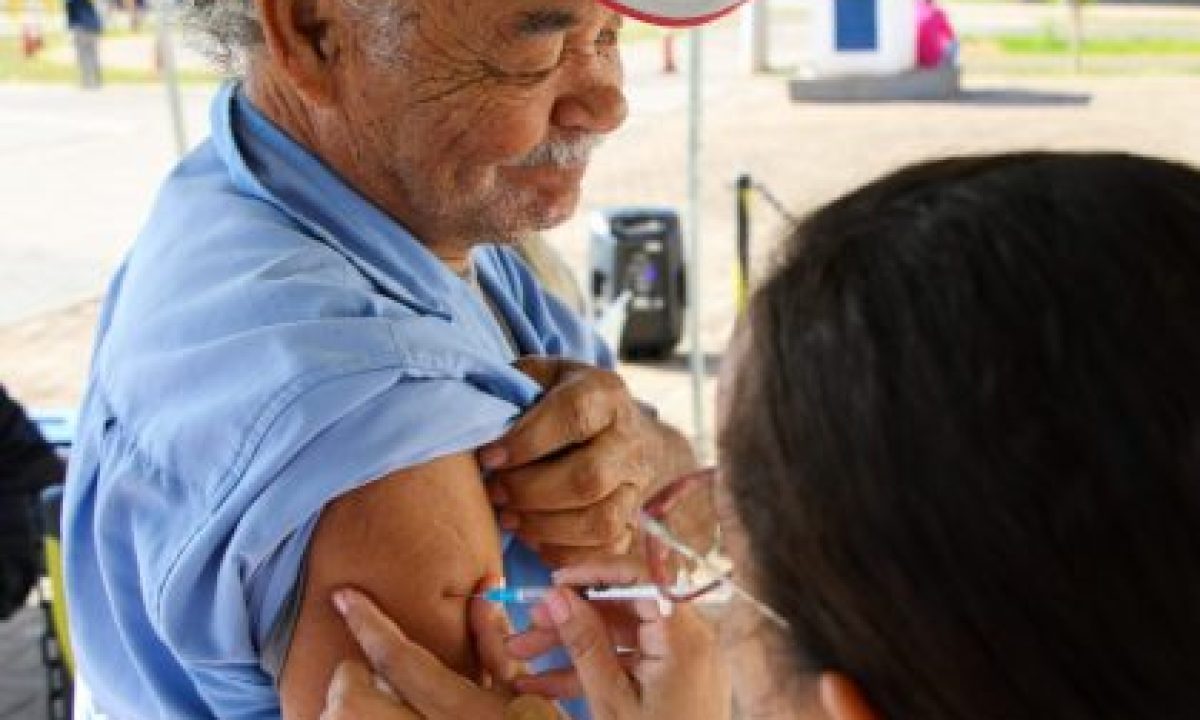 DIA-D-CAMPANHA-INFLUENZA-4-scaled-420x280_c