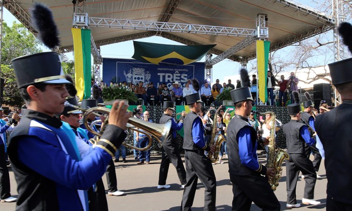 Desfile-Civico-7-S-191-e1662382059838