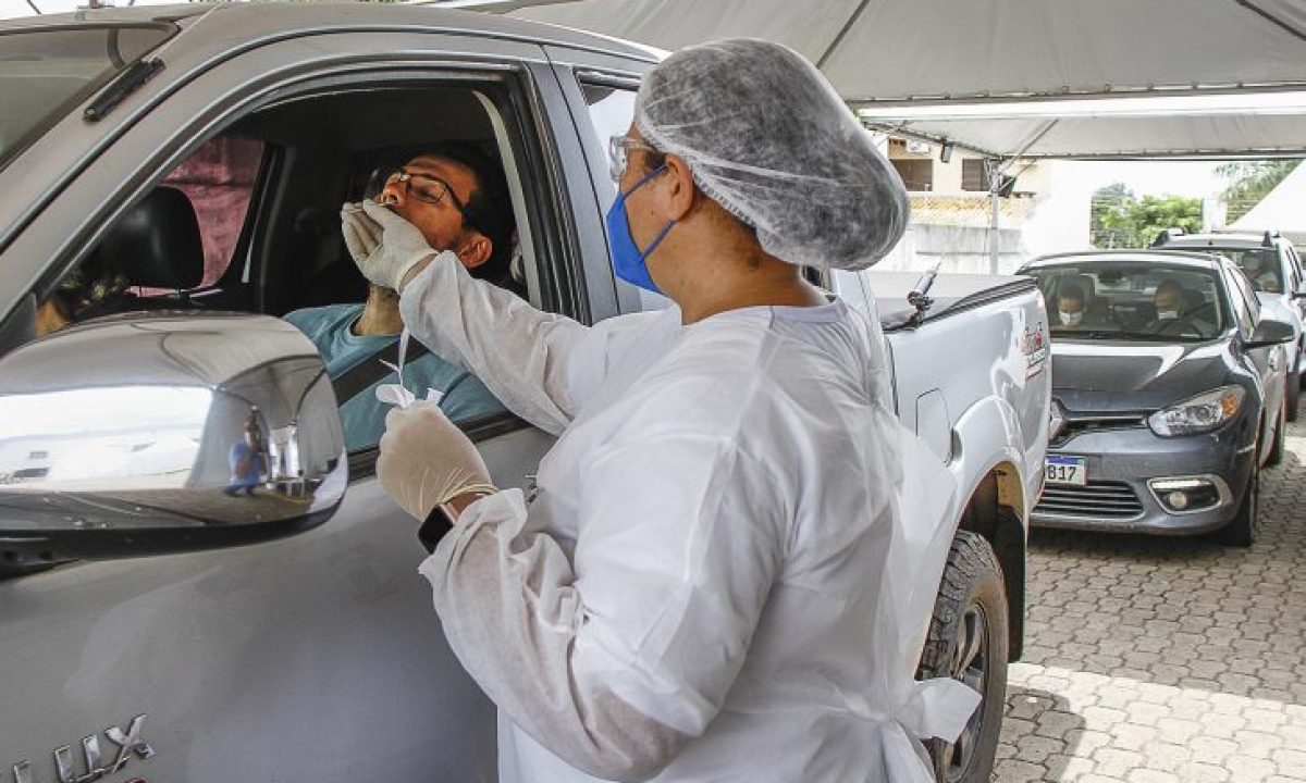 Drive-Trhu-da-Cassems-Teste-de-Covid-Foto-Edemir-Rodrigues-13-730x480