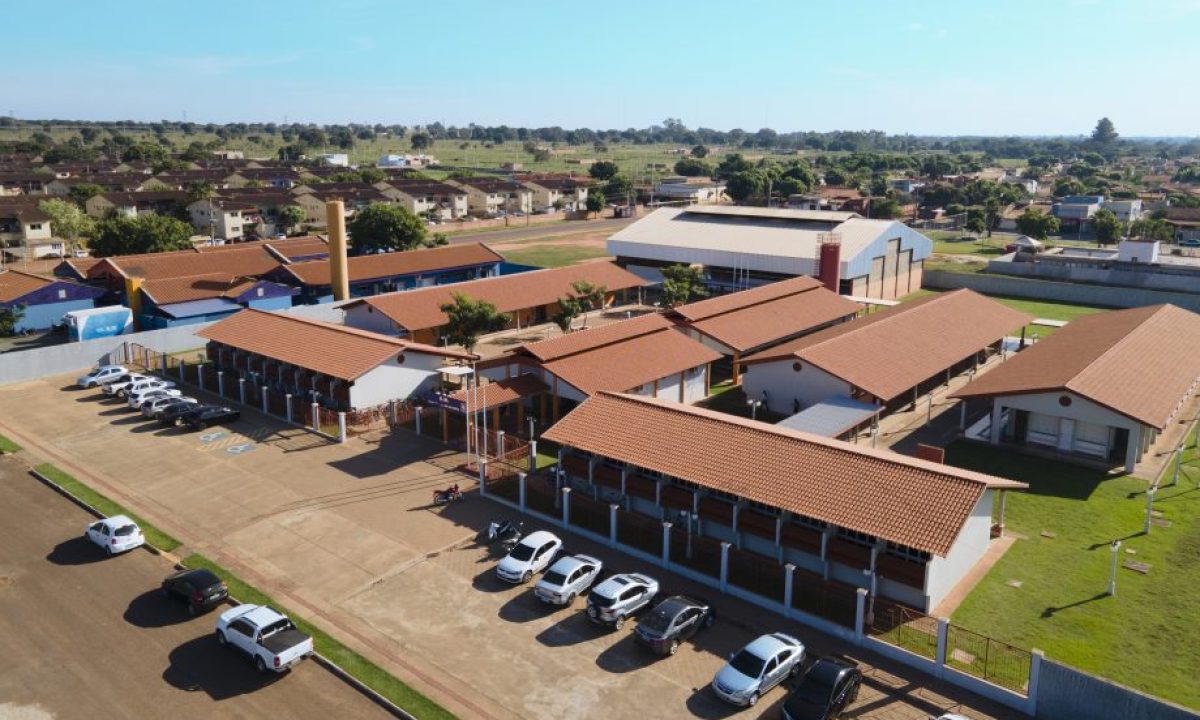 Escola-Elaine-de-Sa-scaled