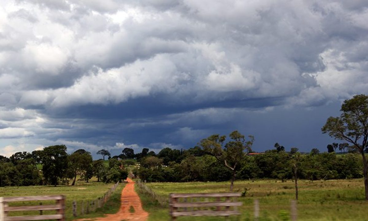 F4E274A7-1AAD-4BB5-AFF9-6C28535433DB