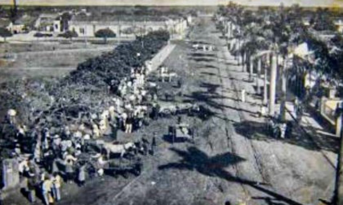 FEIRA-LIVRE-TL-RUA-PARANAIBA-1934-e1637582296808-420x280_c