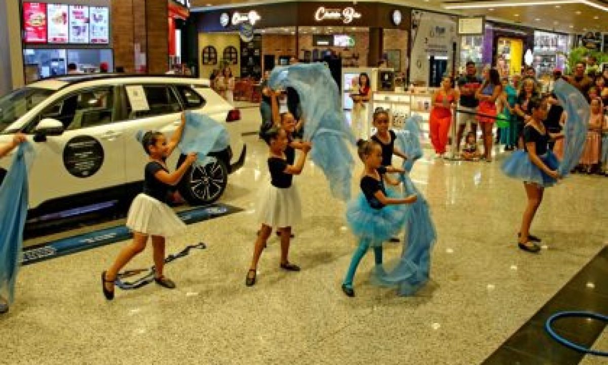 FESTIVIDADES-NATALINAS-SHOPPING-14-E-15-2-scaled-420x280_c