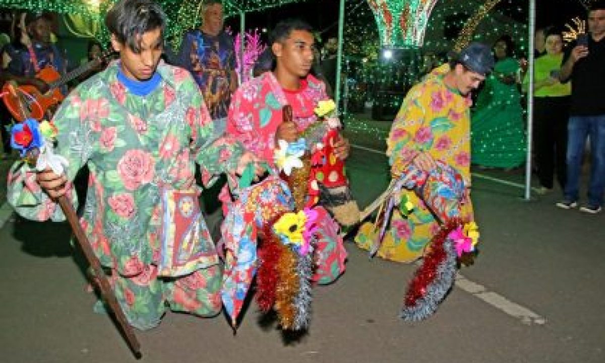 FOLIA-DE-SANTO-REIS-06-01-2026-9-scaled-420x280_c