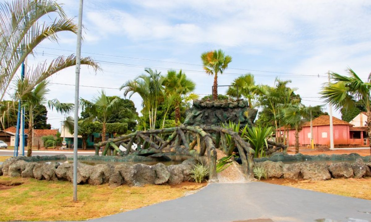 FONTE-CENTRAL-E-OBRAS-DO-ESTACIONAMENTO-29-11-20-scaled