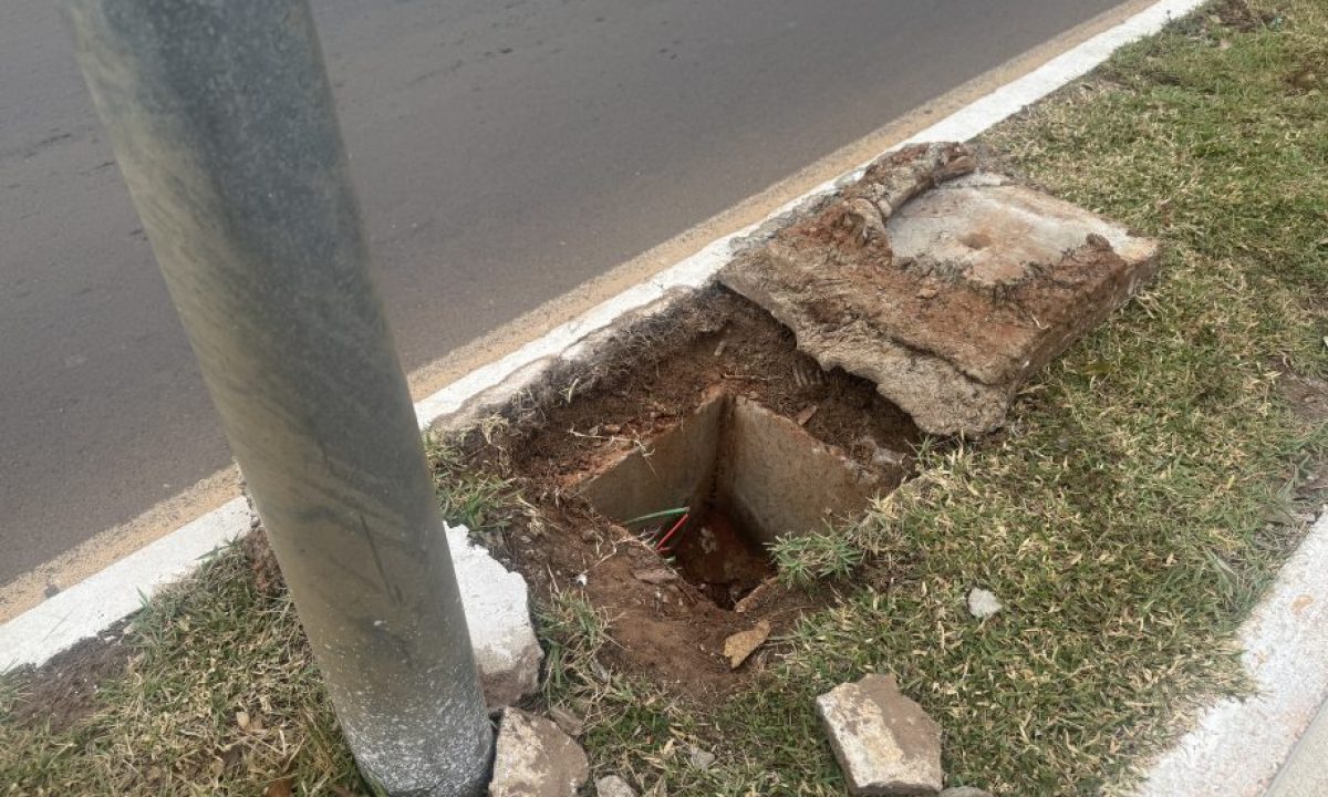 FURTO-DE-CABOS-04-08-2-scaled