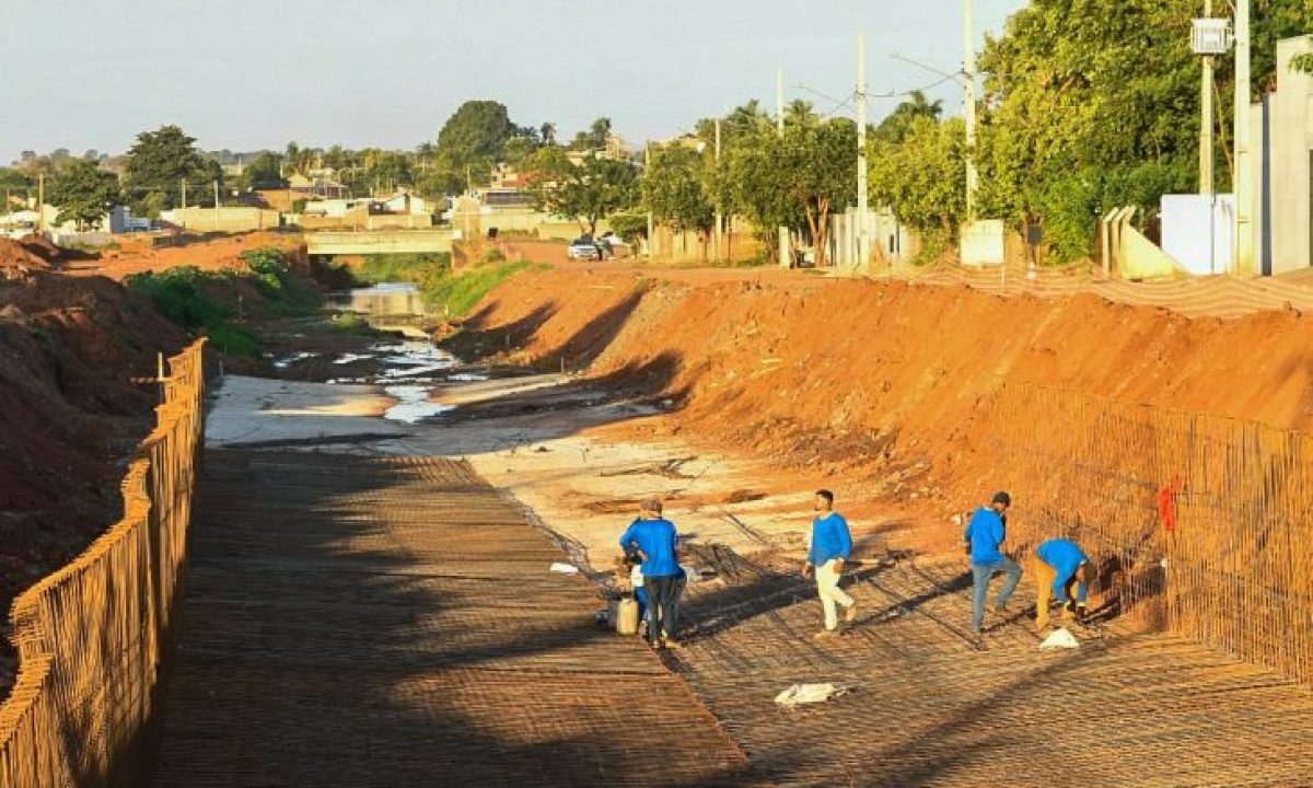 Governador-cumpre-agenda-em-Paranaiba-Foto-Bruno-Rezende18-730x480