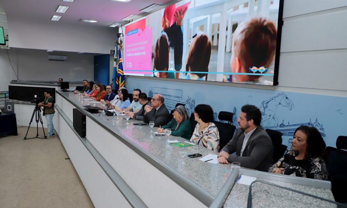 IMG_2778-Audiencia-Falta-de-Vagas-na-Educacao-Infantil-fto-Izaias-Medeiros