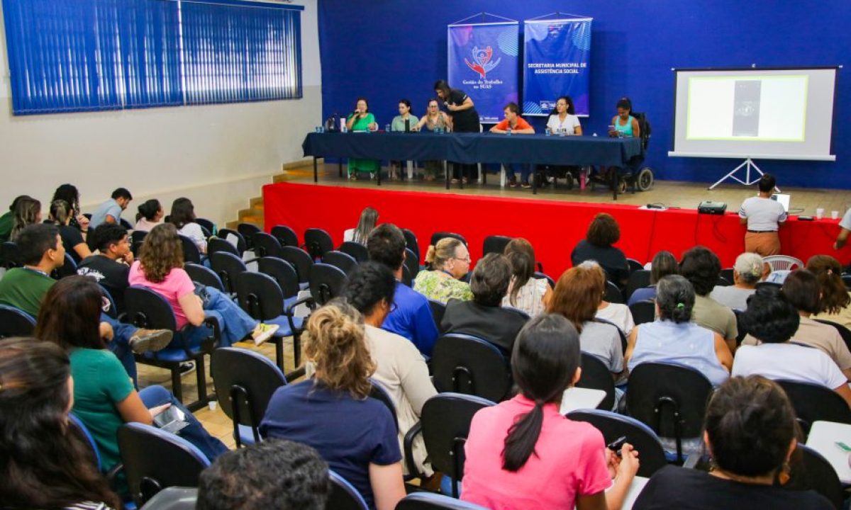 MESA-REDONDA-CRASE-23-10-4-scaled