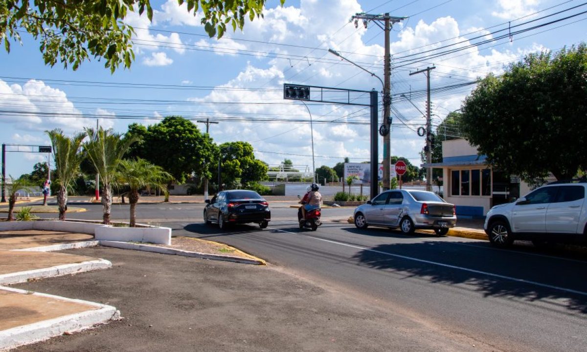 NOVOS-SEMAFOROS-AV-ROSARIO-AV-ELOY-1-1-scaled