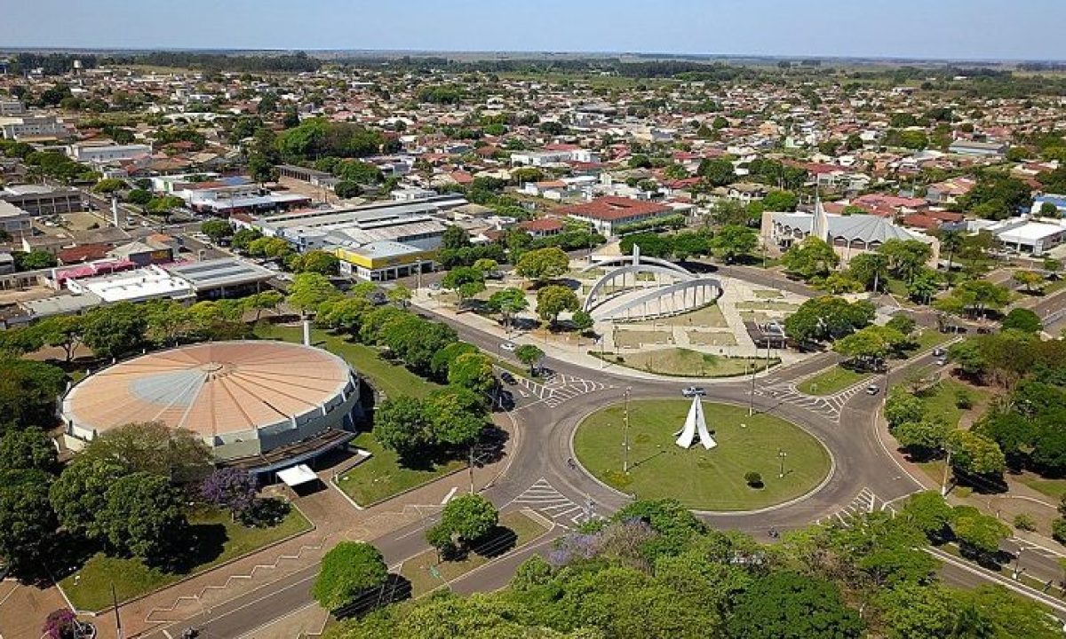 Nova-Andradina-Obras-de-Pavimentação-Foto-Edemir-Rodrigues-768x425-730x425