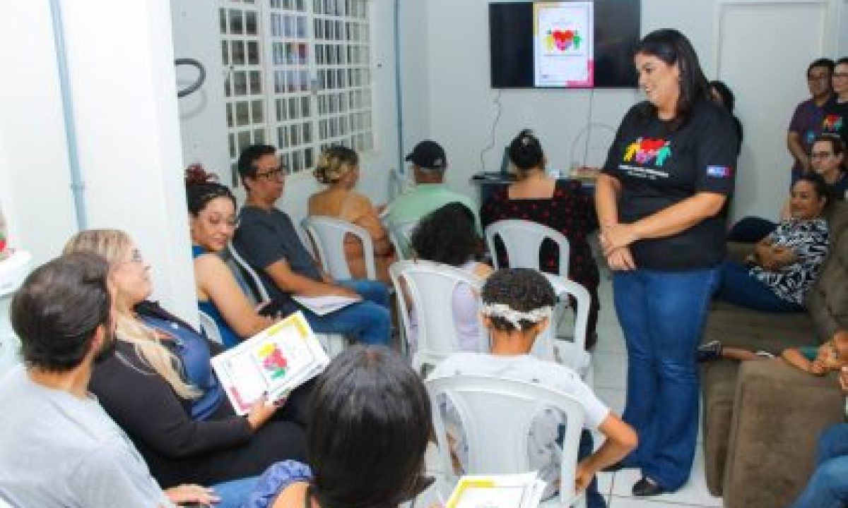 PALESTRA-FAMILIA-ACOLHEDORA-06-11-13-scaled-420x280_c