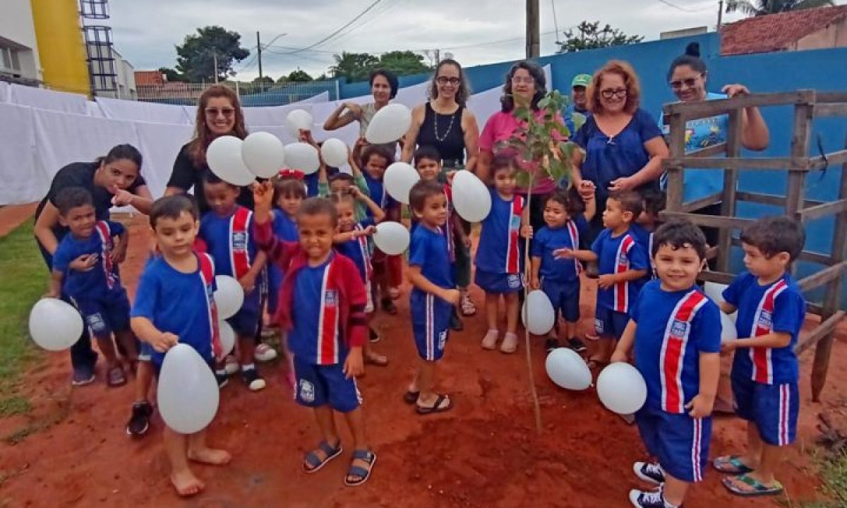 PLANTIO-CEI-ACACIAS-18-04-1-scaled-2